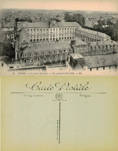 Lycée Descartes Building Complex