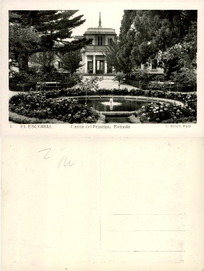 Casita del Príncipe Entrance & Garden