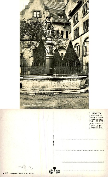 Seevogel Fountain with Statue
