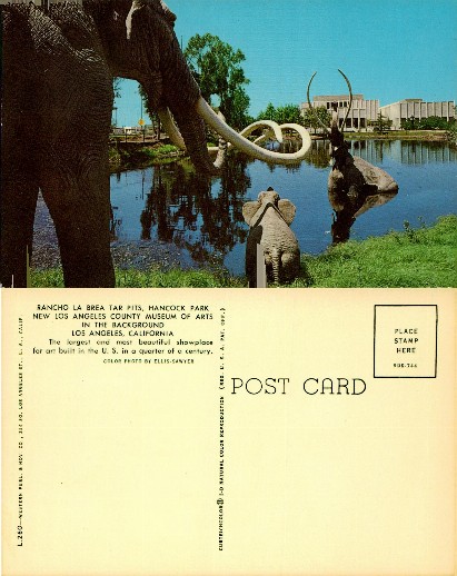 Mammoth statues at Tar Pits & Museum