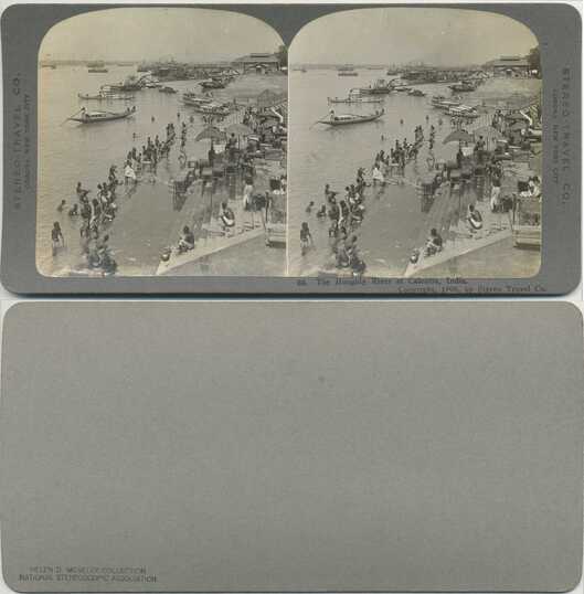 Bathing in Hooghly River, Calcutta