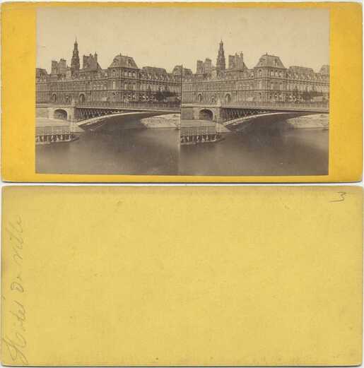 Hôtel de Ville with River & Bridge