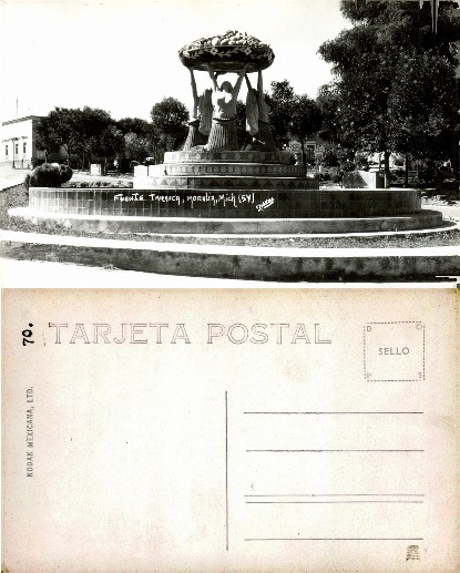 Fuente de las Tarascas Fountain