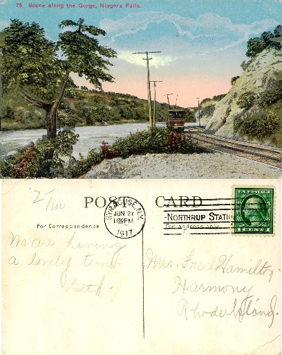 Electric train along Niagara Gorge